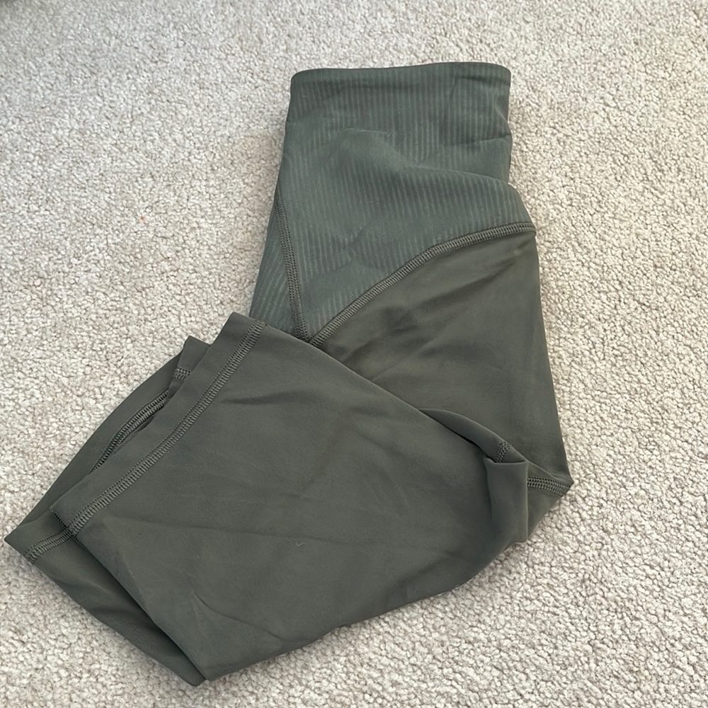 Lululemon Short - Picture 3 of 11